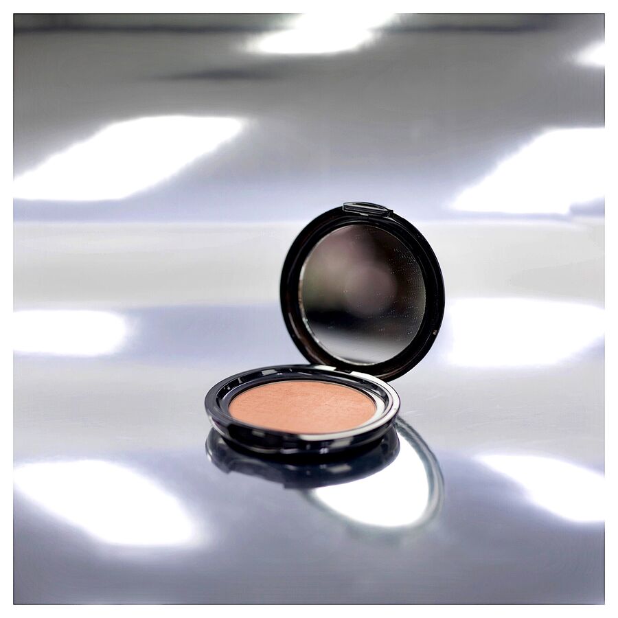 Bronzer Compact